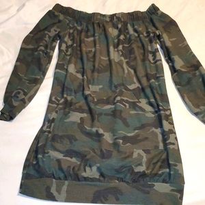 Off-the-Shoulder Long-sleeved Camo Dress
